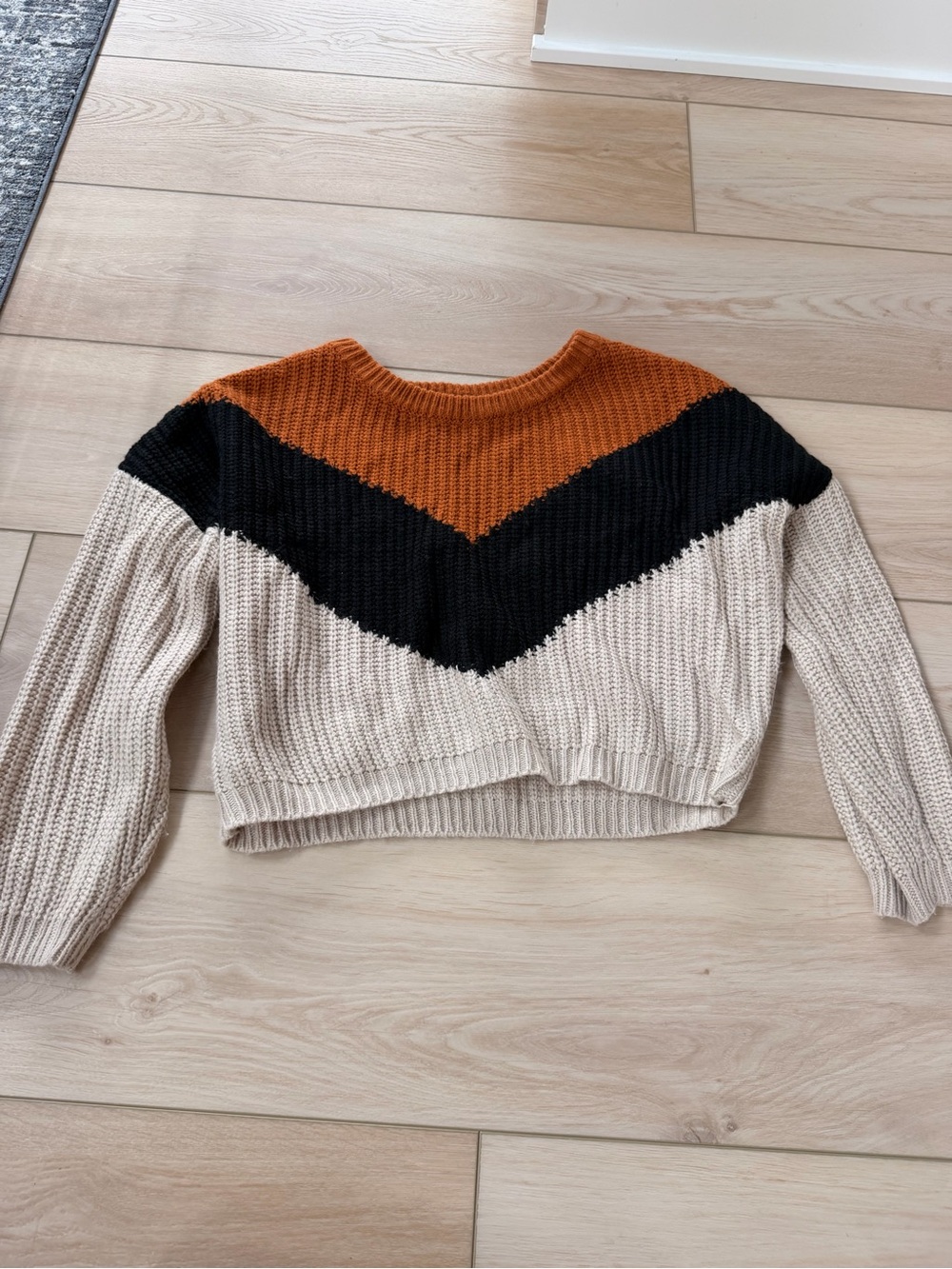 Rue21 Chevron Colorblock Cropped Sweater - Cream, Black & Rust